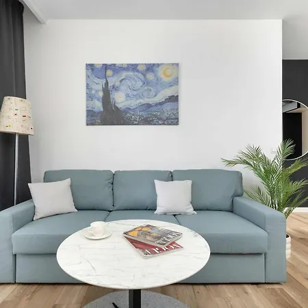 Апартаменты Stylish For 4 Guests With Balcony And Parking By Renters Prestige
